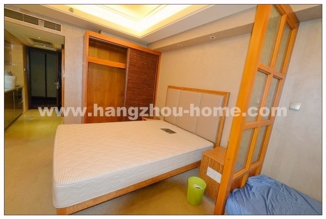Bedrooms-Master Bedroom