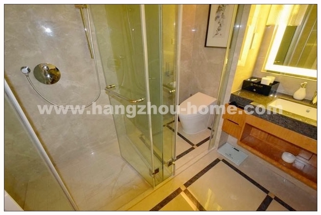 Bathrooms-Master Bathroom