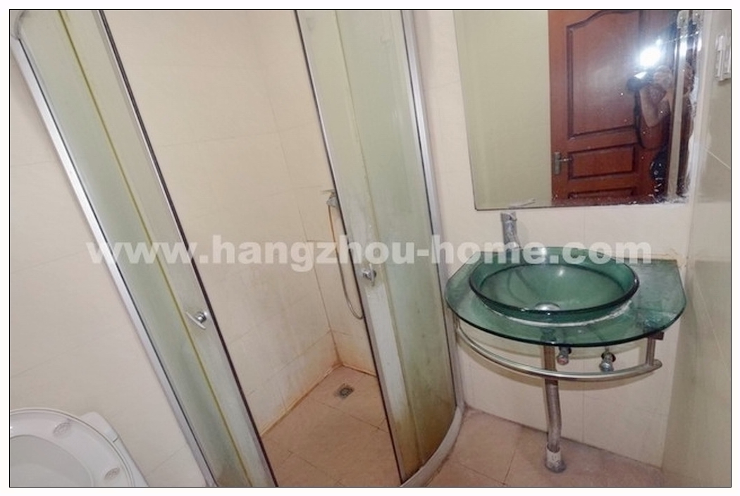 Bathrooms-Master Bathroom