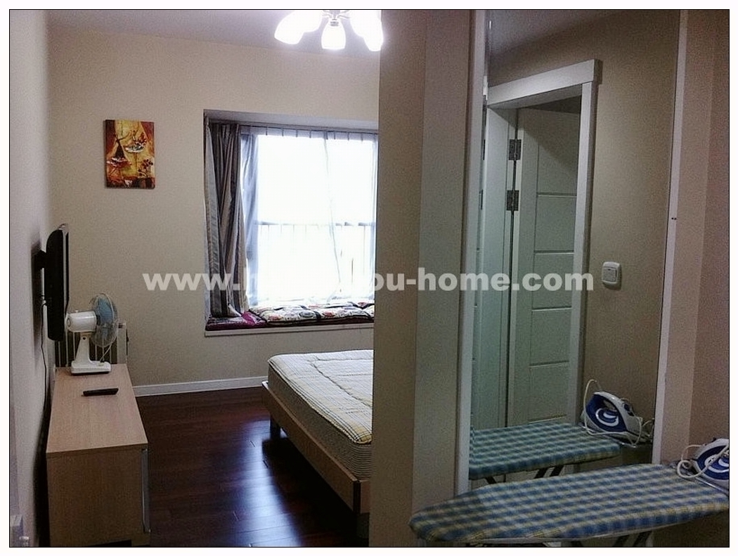 Bedrooms-Master Bedroom
