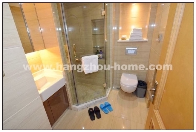Bathrooms-Master Bathroom