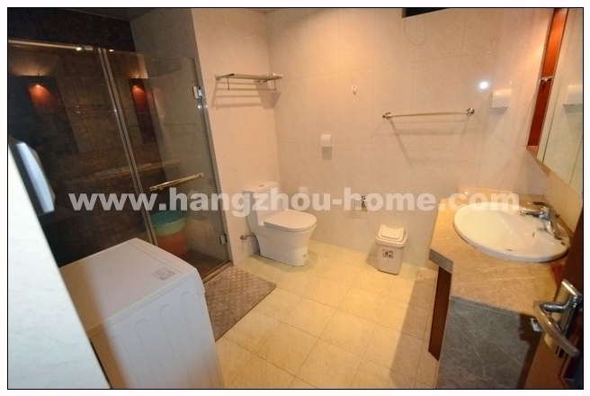 Bathrooms-Master Bathroom