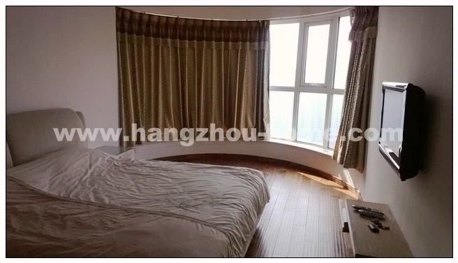 Bedrooms-Master Bedroom