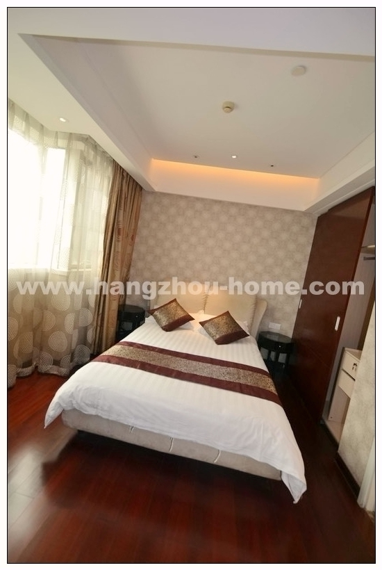 Bedrooms-Master Bedroom