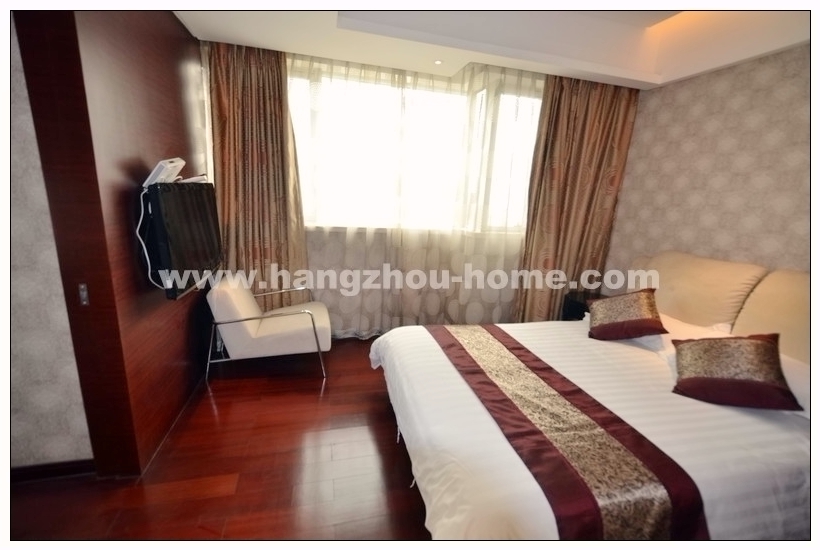 Bedrooms-Master Bedroom