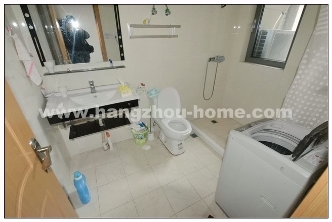 Bathrooms-Master Bathroom