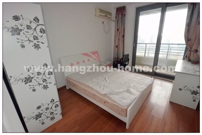 Bedrooms-Master Bedroom