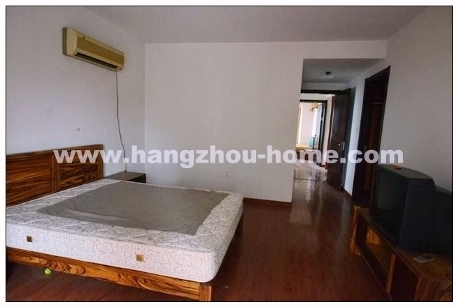 Bedrooms-Master Bedroom