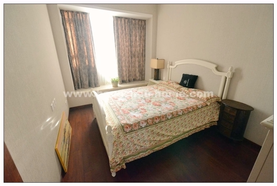 Bedrooms-2nd Bedroom