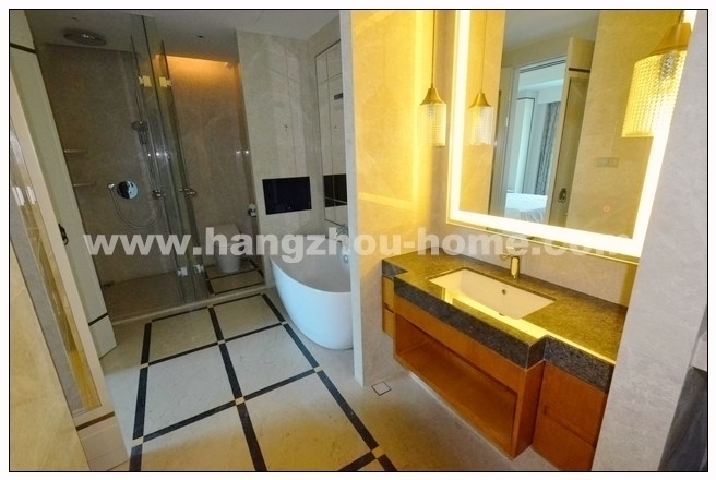 Bathrooms-Master Bathroom
