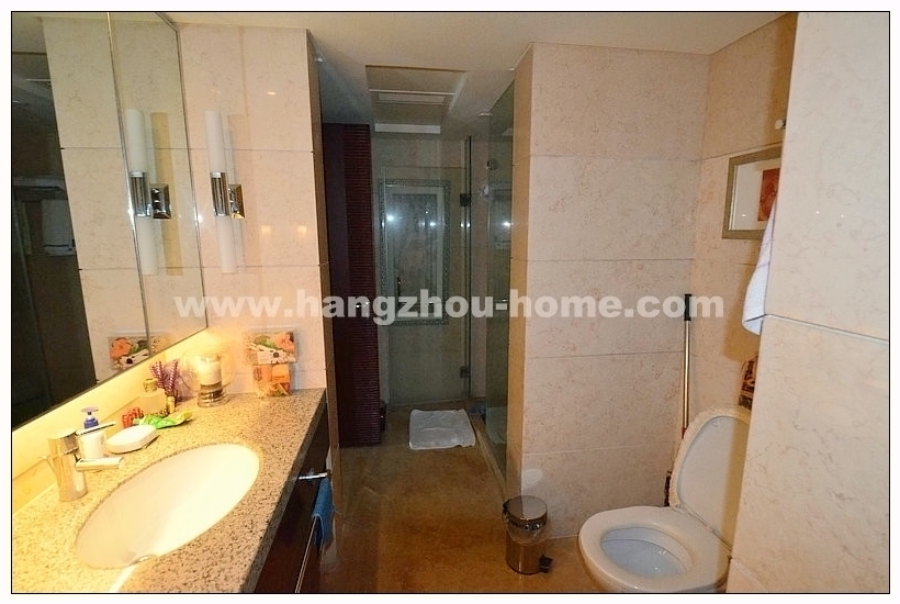 Bathrooms-Master Bathroom