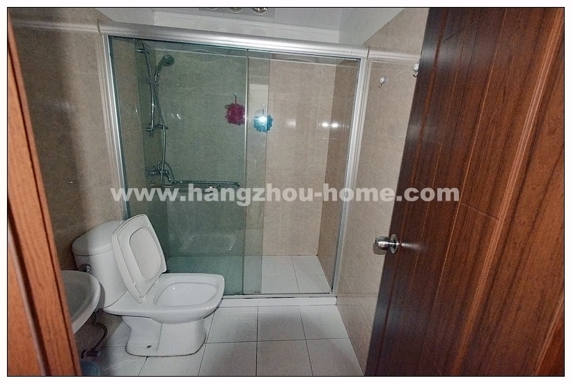 Bathrooms-Master Bathroom