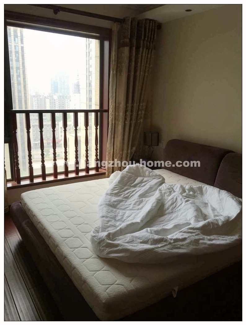 Bedrooms-Master Bedroom