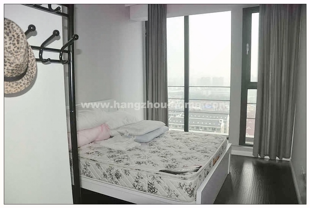 Bedrooms-Master Bedroom
