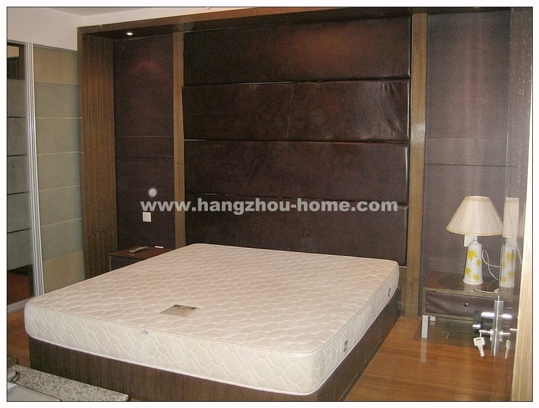 Bedrooms-Master Bedroom