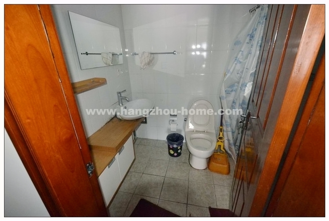 Bathrooms-Master Bathroom