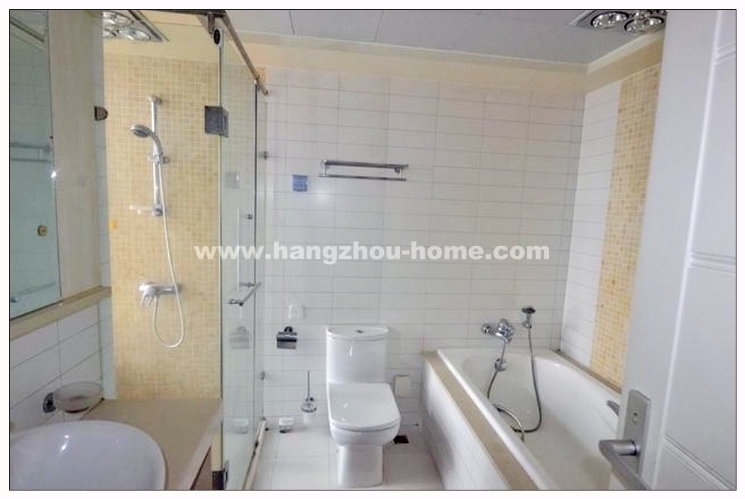 Bathrooms-Master Bathroom