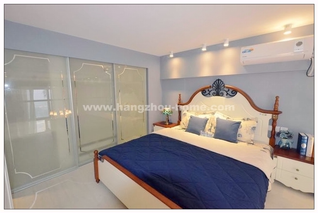 Bedrooms-Master Bedroom