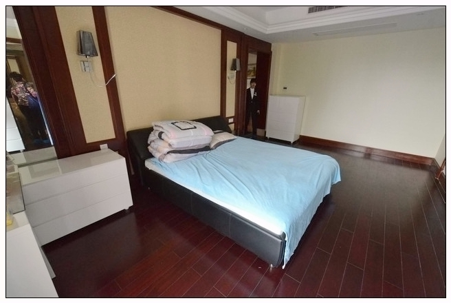 Bedrooms-Master Bedroom