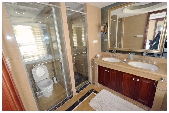 Bathrooms-Master Bathroom