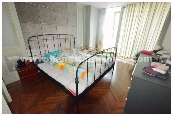 Bedrooms-Master Bedroom