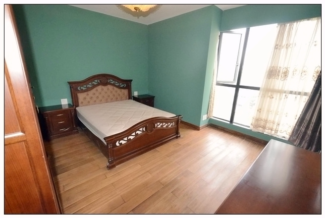 Bedrooms-Master Bedroom