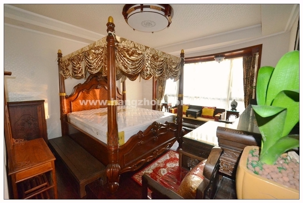 Bedrooms-Master Bedroom