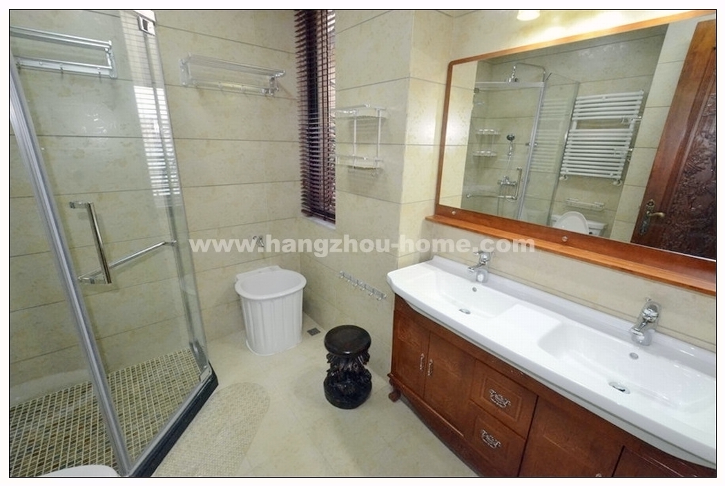 Bathrooms-2nd Bathroom