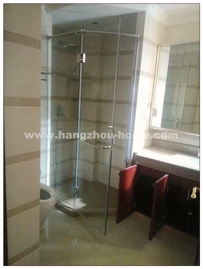Bathrooms-Master Bathroom