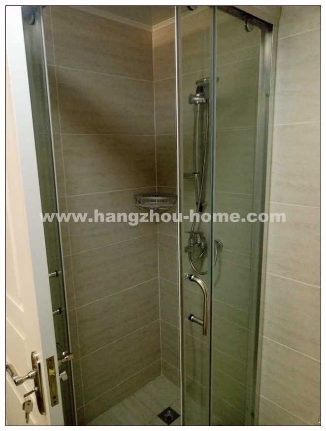 Bathrooms-Master Bathroom