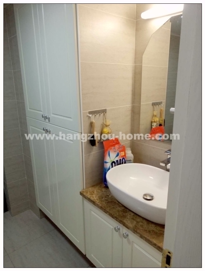Bathrooms-Master Bathroom