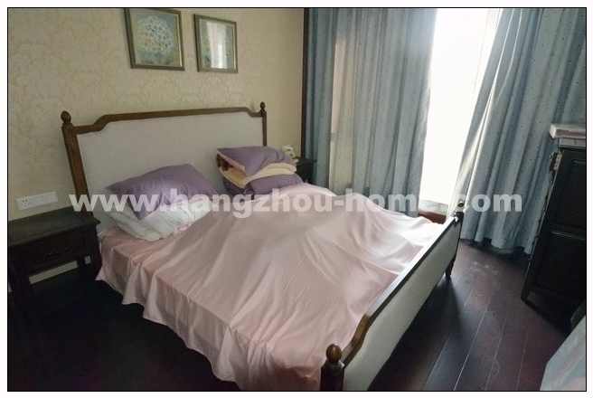 Bedrooms-Master Bedroom
