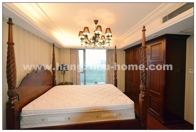 Bedrooms-Master Bedroom