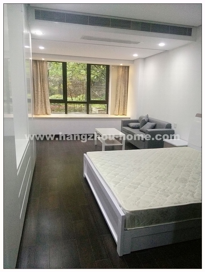 Bedrooms-Master Bedroom