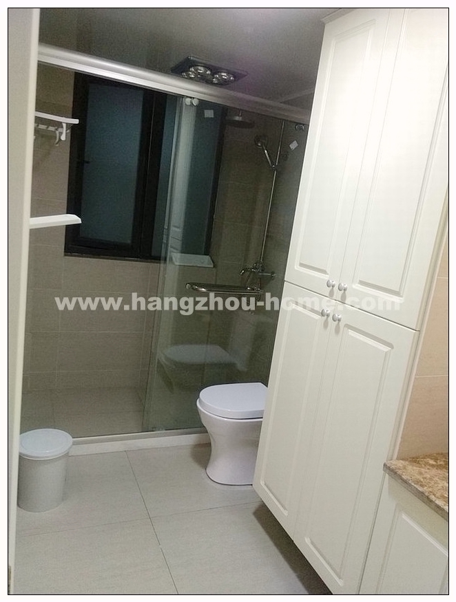 Bathrooms-Master Bathroom