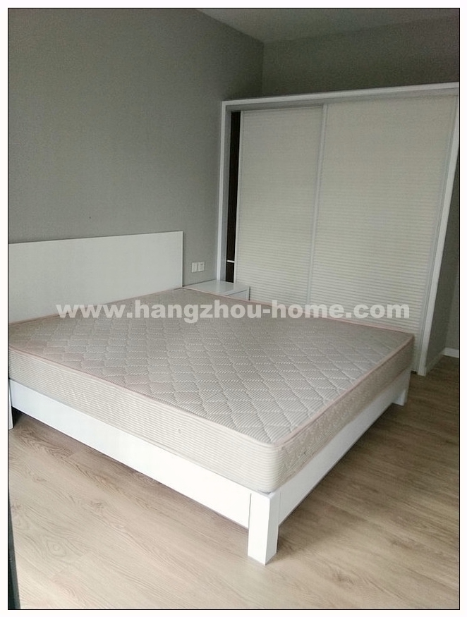 Bedrooms-Master Bedroom
