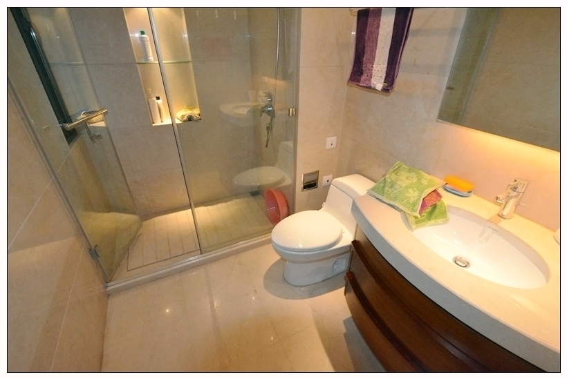 Bathrooms-Master Bathroom