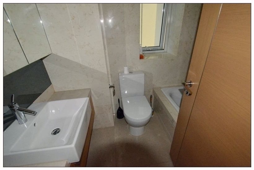 Bathrooms-Master Bathroom