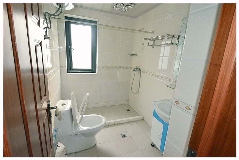 Bathrooms-Master Bathroom