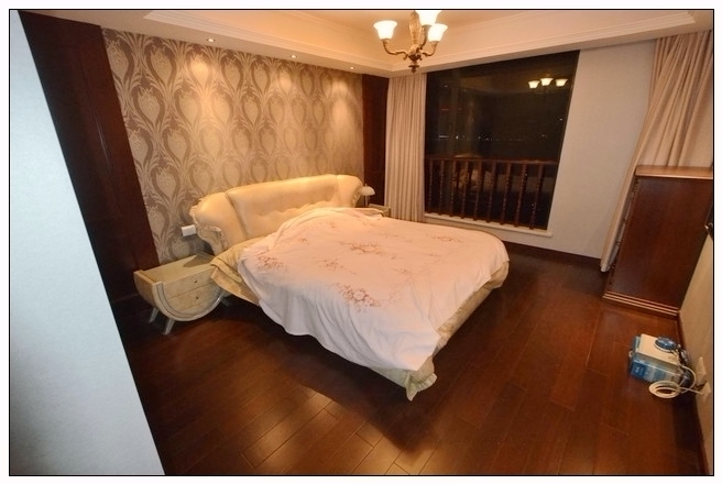 Bedrooms-Master Bedroom