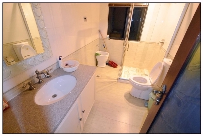 Bathrooms-2nd Bathroom