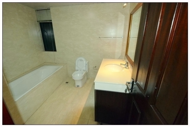 Bathrooms-2nd Bathroom