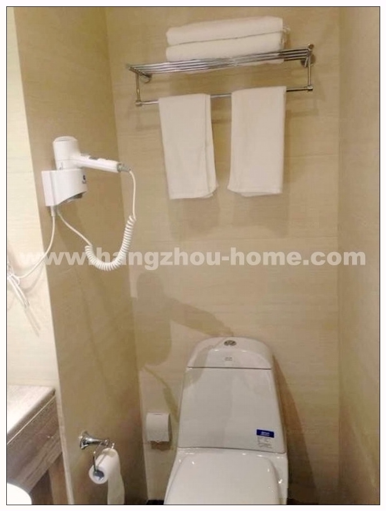 Bathrooms-Master Bathroom