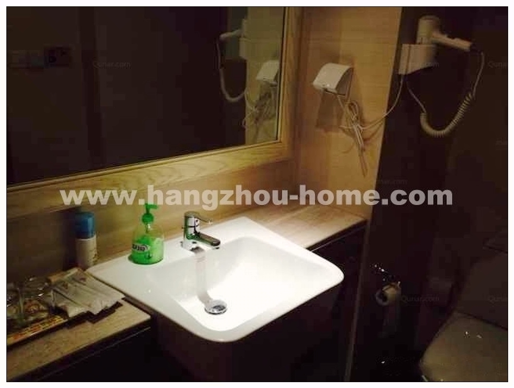 Bathrooms-Master Bathroom