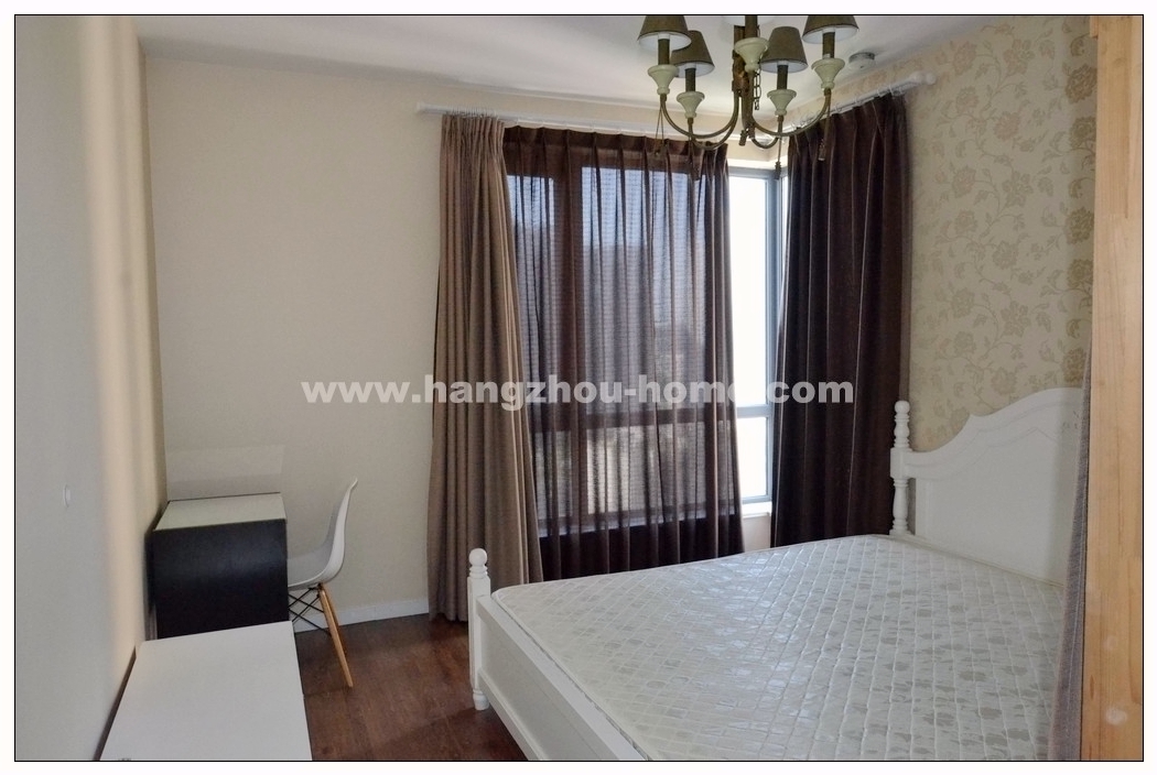 Bedrooms-Master Bedroom