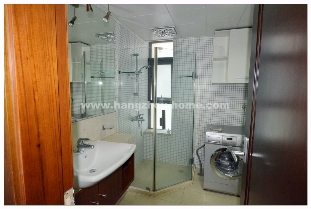 Bathrooms-Master Bathroom