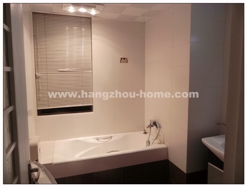 Bathrooms-Master Bathroom