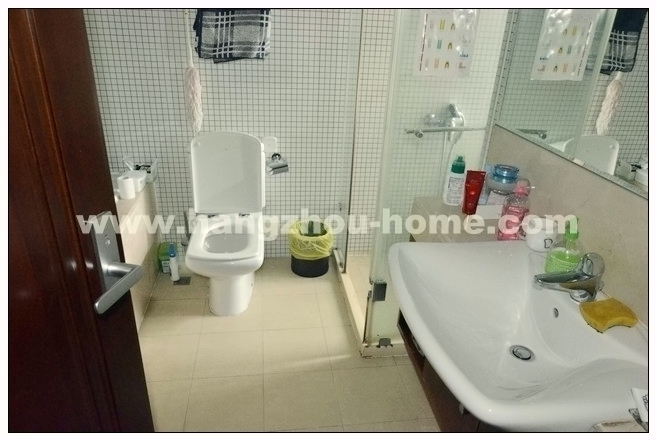 Bathrooms-Master Bathroom