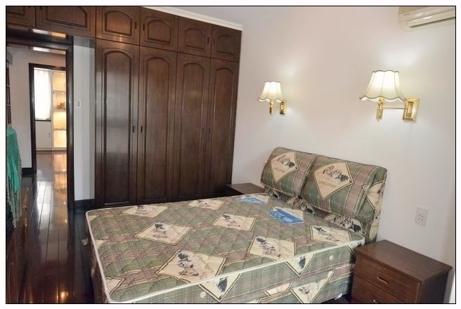 Bedrooms-Master Bedroom