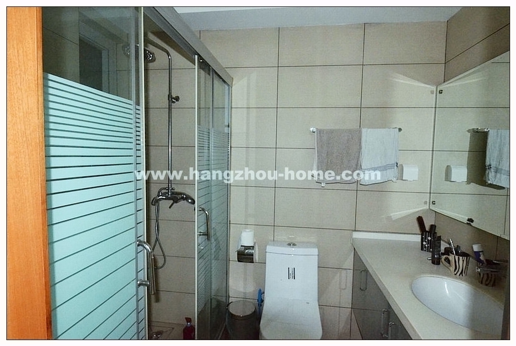 Bathrooms-Master Bathroom